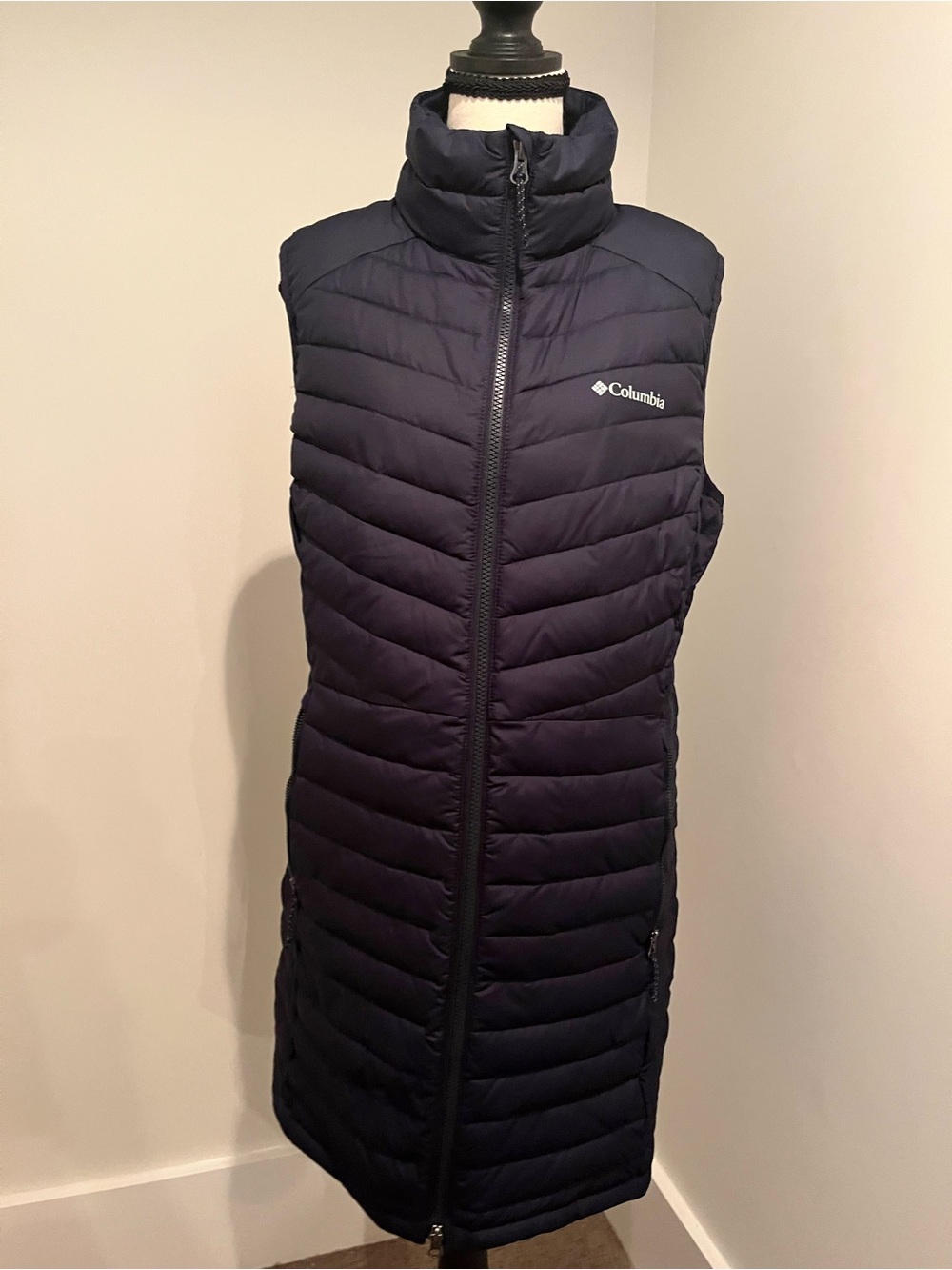 Columbia Women’s Dark Navy Long Quilted Puffer Vest L